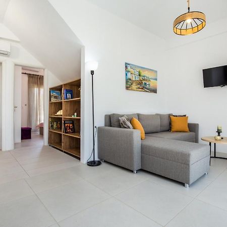 Avgoustidis Apartments ลิเมนาเรีย ภายนอก รูปภาพ