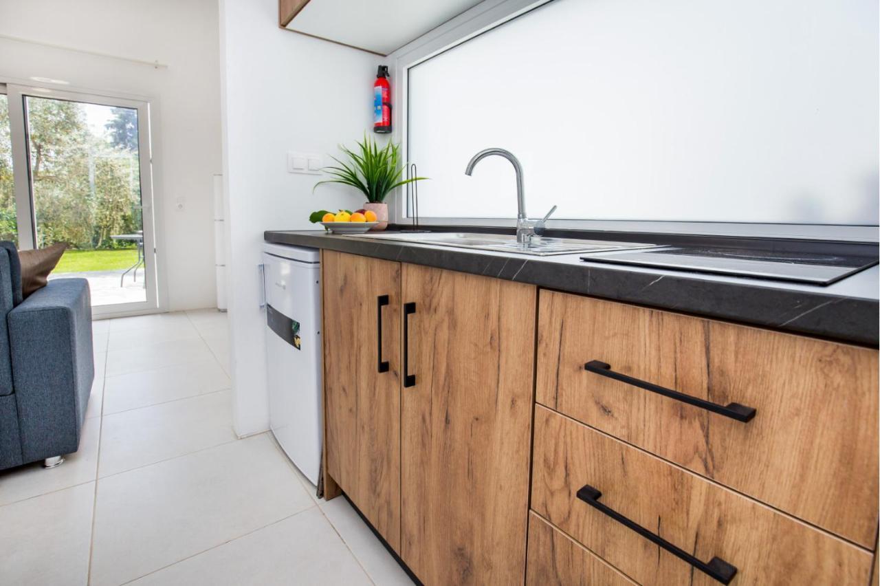 Avgoustidis Apartments ลิเมนาเรีย ภายนอก รูปภาพ
