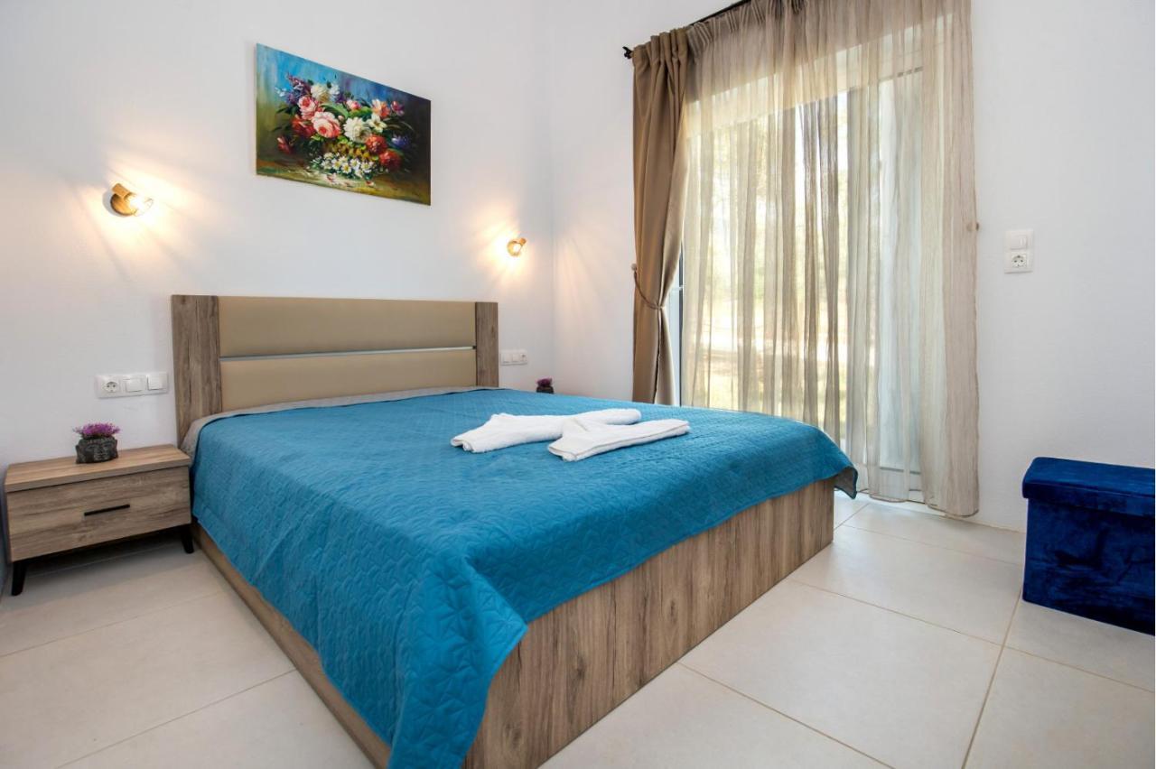 Avgoustidis Apartments ลิเมนาเรีย ภายนอก รูปภาพ
