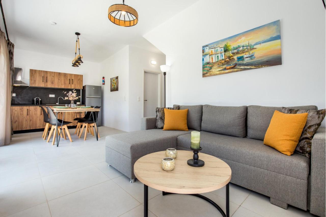 Avgoustidis Apartments ลิเมนาเรีย ภายนอก รูปภาพ