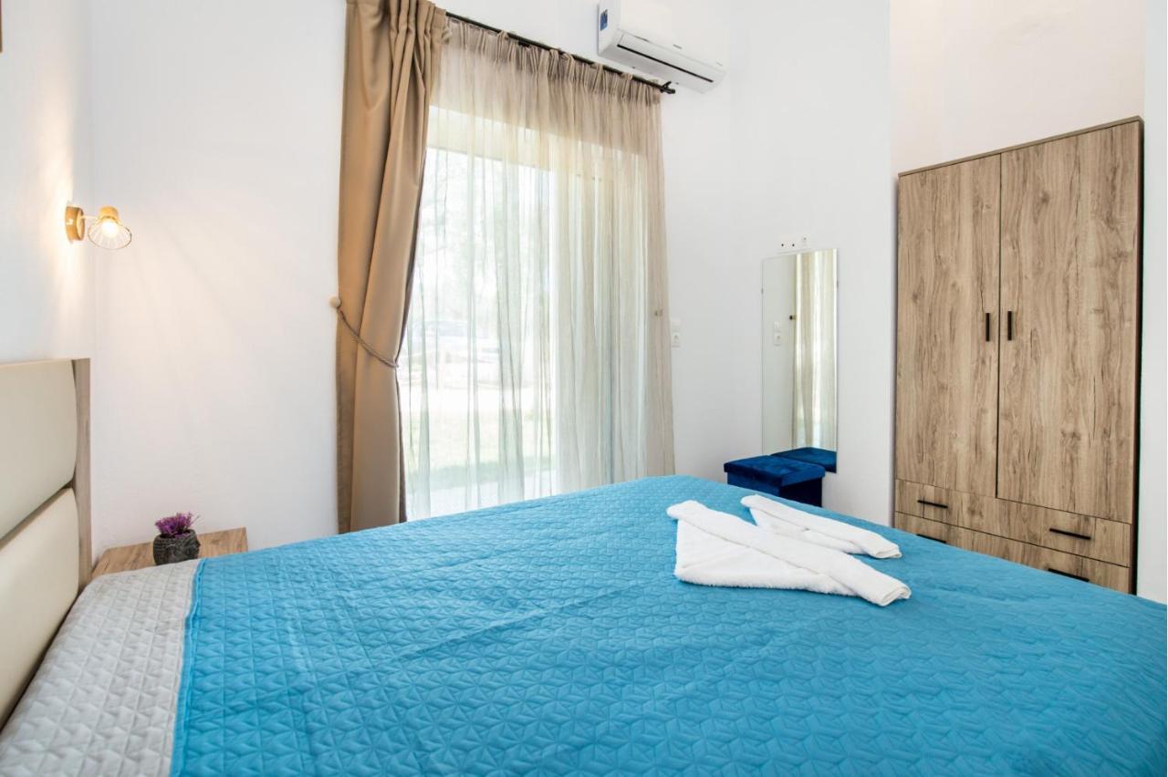 Avgoustidis Apartments ลิเมนาเรีย ภายนอก รูปภาพ